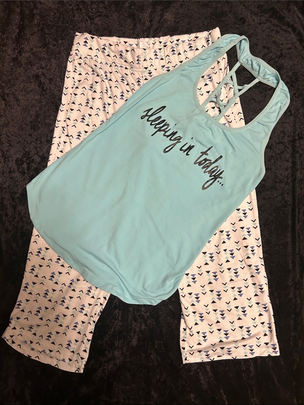 Aqua Sleep Tank with White Triangle-Print Pajama Calf-Length Pants